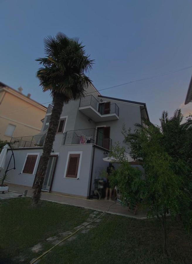 Dimora Il Campanile Bed & Breakfast เคติ ภายนอก รูปภาพ